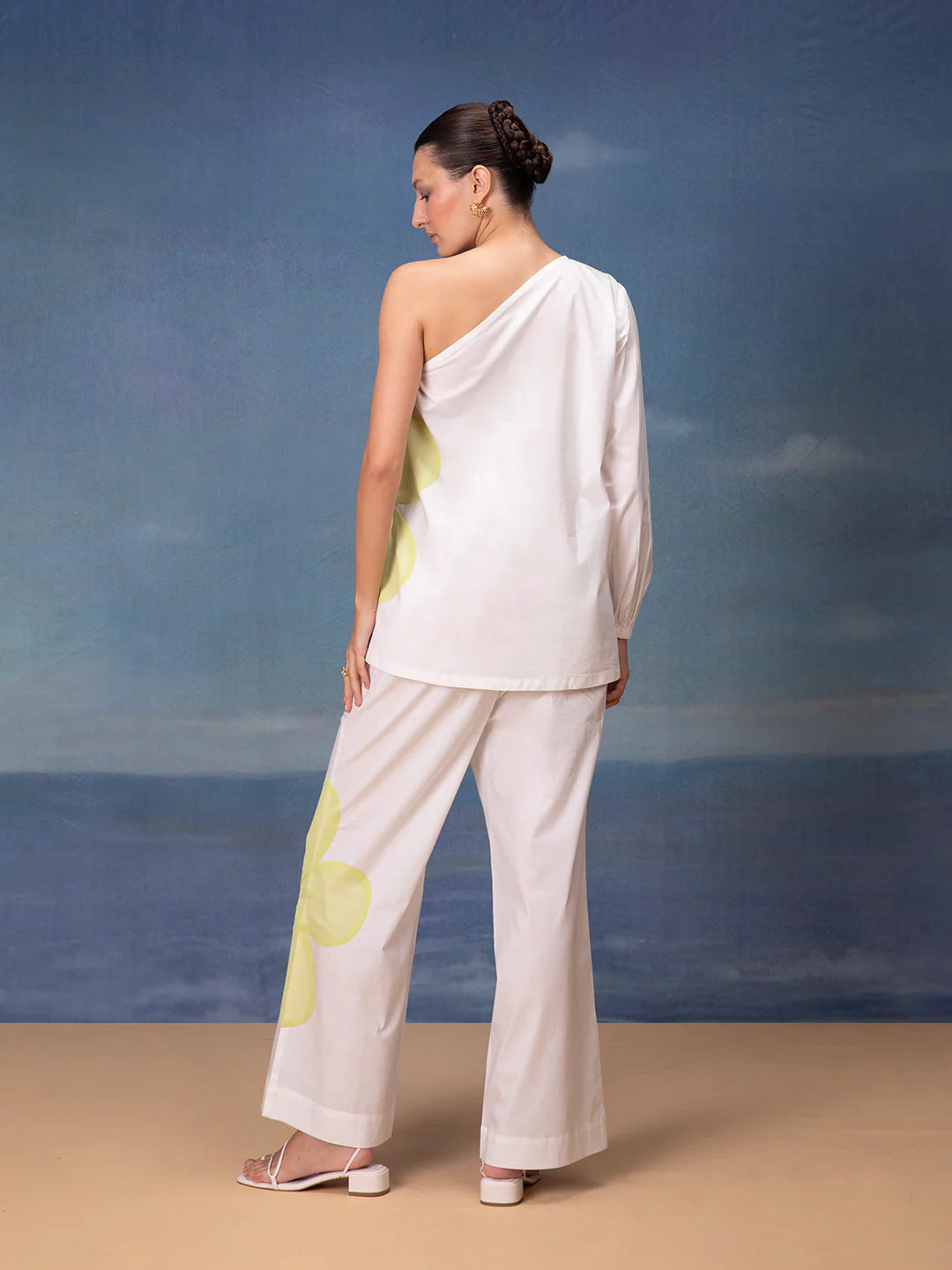 One-shoulder Troupe Coords